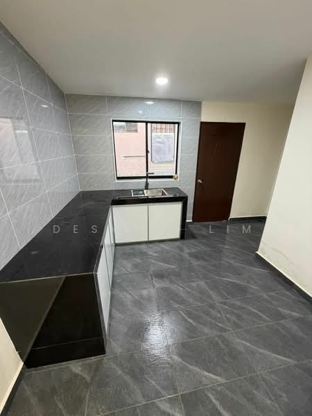 2-storey Terraced House for Sale in Permas Jaya (Johor) - Desmond Lim - Kitchen - PropertyGuru.com.my