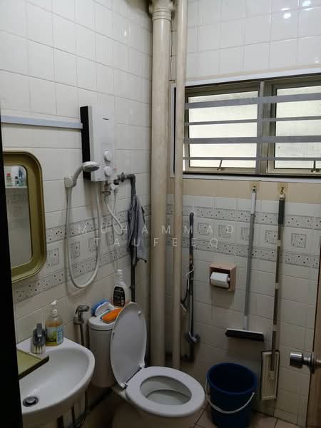 Apartment for Rent at Sri Tanjung - Muhammad Taufeeq - Bathroom - PropertyGuru.com.my