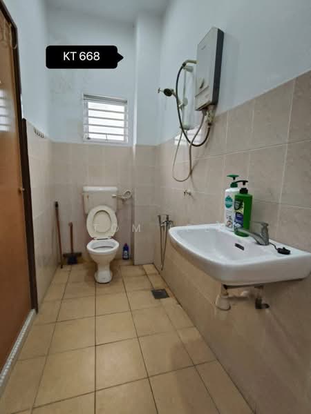 2-storey Terraced House for Sale in Port Klang (Pelabuhan Klang) (Selangor) - Tom Lee - PropertyGuru.com.my