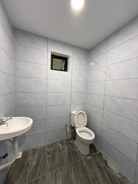 Semi-Detached House for Sale in Tebrau (Johor) - Desmond Lim - Bathroom - PropertyGuru.com.my
