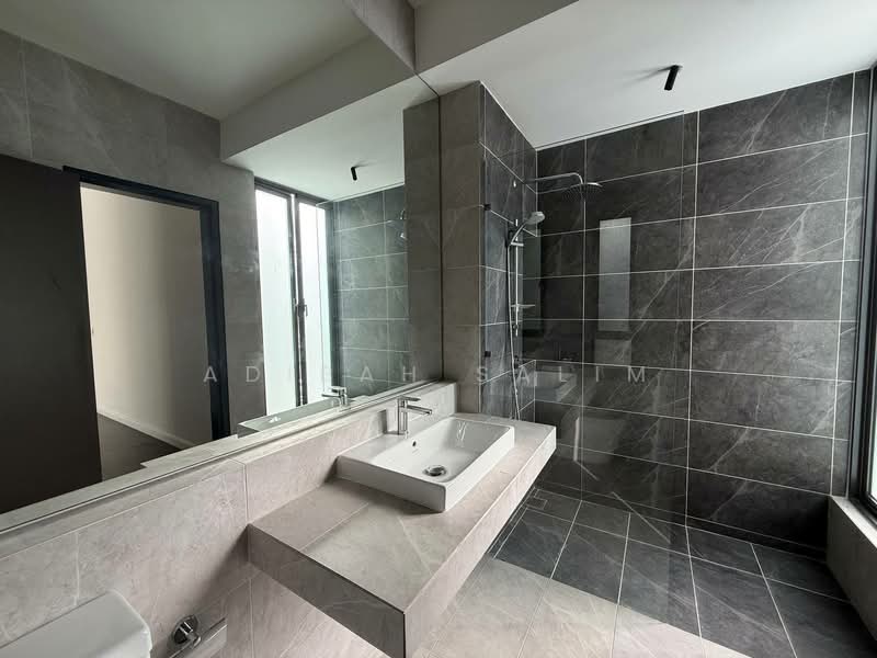 Semi-Detached House for Sale in Sepang (Selangor) - Adibah Salim - Bathroom - PropertyGuru.com.my
