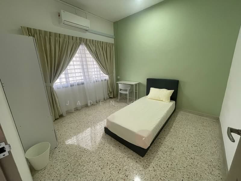 2-storey Terraced House for Rent in Taman Sri Tebrau (Johor Bahru) - Jaden Chai - Bedroom - PropertyGuru.com.my