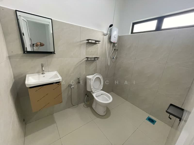 2-storey Terraced House for Rent in Taman Sri Tebrau (Johor Bahru) - Jaden Chai - Bathroom - PropertyGuru.com.my