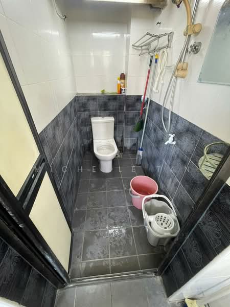 Flat for Sale at Inai - Michelle Tan - Bathroom - PropertyGuru.com.my