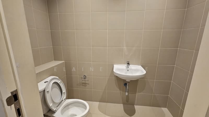 Service Residence for Rent at Southpoint Residences - Elaine Loke - Bathroom - PropertyGuru.com.my