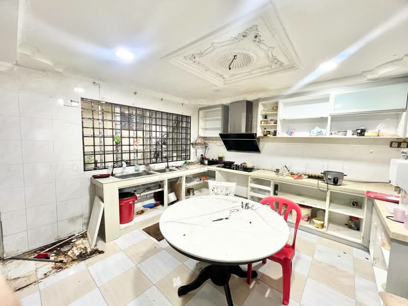 Rumah Teres 2 Tingkat untuk Dijual di Taman Pandan Indah (Ampang) - Mohd Aizat Saiful Bahri - Kitchen - PropertyGuru.com.my