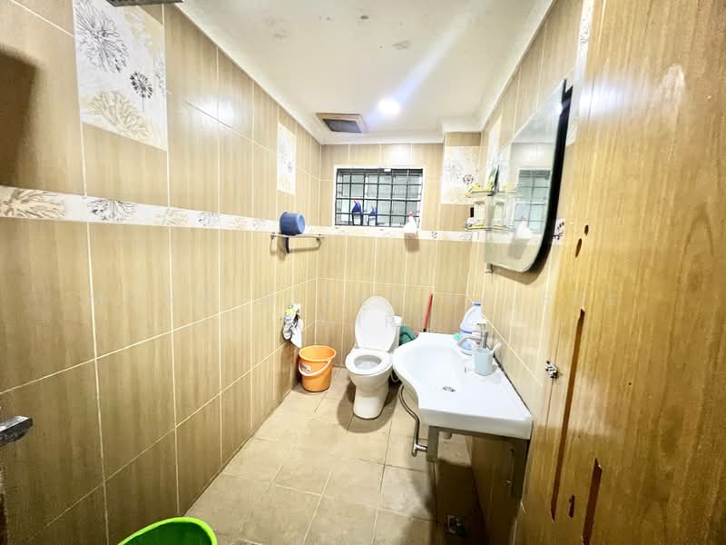 Rumah Teres 2 Tingkat untuk Dijual di Taman Pandan Indah (Ampang) - Mohd Aizat Saiful Bahri - Bathroom - PropertyGuru.com.my