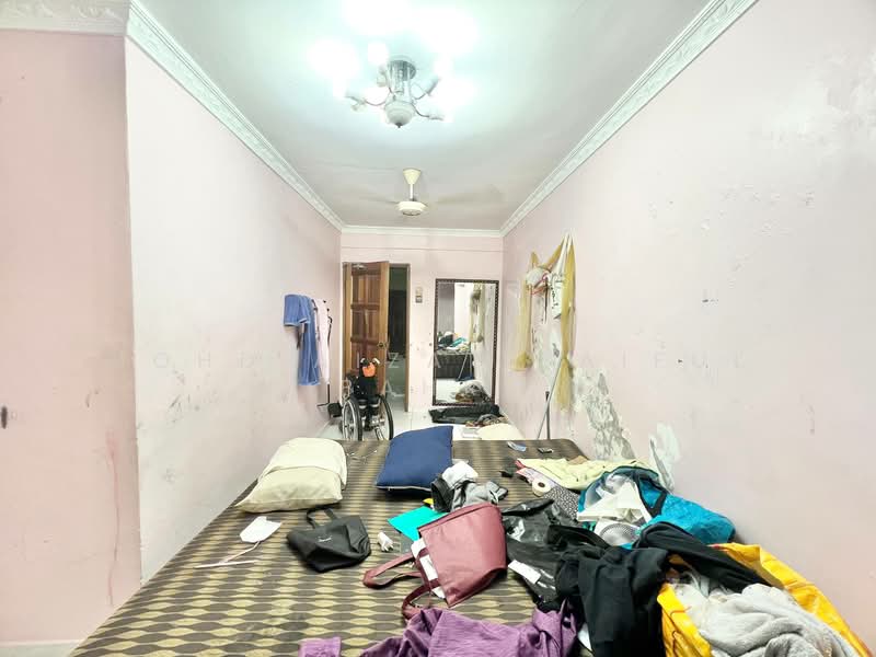 Rumah Teres 2 Tingkat untuk Dijual di Taman Pandan Indah (Ampang) - Mohd Aizat Saiful Bahri - Bedroom - PropertyGuru.com.my