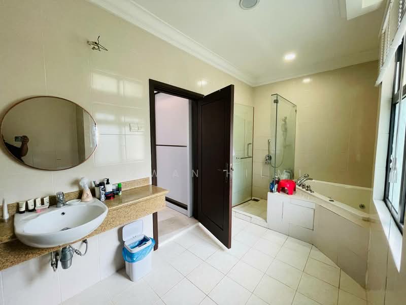 Bungalow for Sale in Bukit Jelutong (Shah Alam) - Hazwan Hilmi - Bathroom - PropertyGuru.com.my