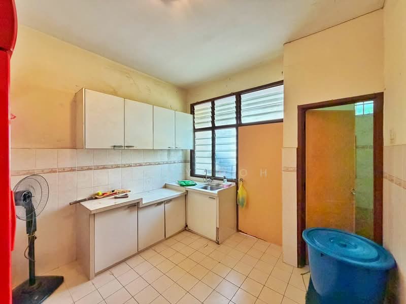 2-storey Terraced House for Sale in Sungai Tiram (Bayan Lepas) - Gary Goh - Kitchen - PropertyGuru.com.my