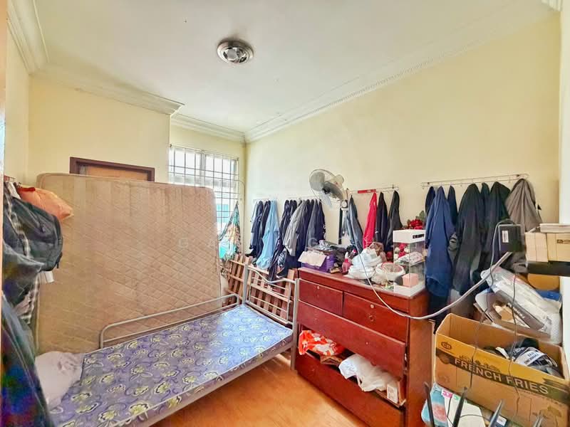 2-storey Terraced House for Sale in Sungai Tiram (Bayan Lepas) - Gary Goh - Bedroom - PropertyGuru.com.my