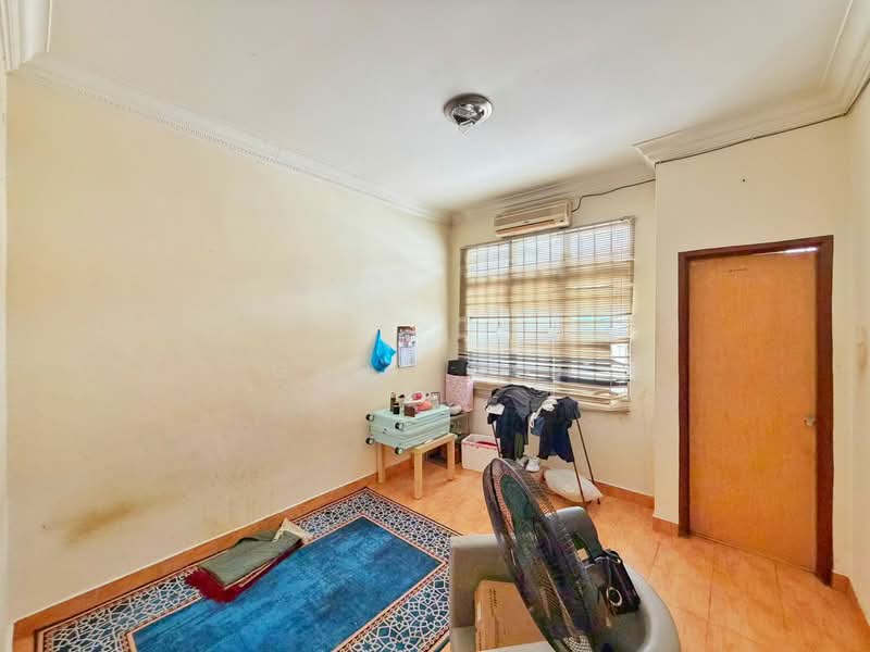 2-storey Terraced House for Sale in Sungai Tiram (Bayan Lepas) - Gary Goh - Bedroom - PropertyGuru.com.my