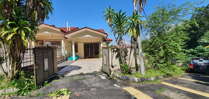 2-storey Terraced House for Sale in Batu Caves (Selangor) - Kevin Dass - Exterior - PropertyGuru.com.my