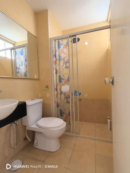Kondominium untuk Dijual di East Lake Residence - Erik Oh - Bathroom - PropertyGuru.com.my