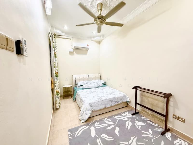 Rumah Berkembar untuk Dijual di Seksyen 13 (Shah Alam) - Norfazilah Binti Mohd Saad - Bedroom - PropertyGuru.com.my