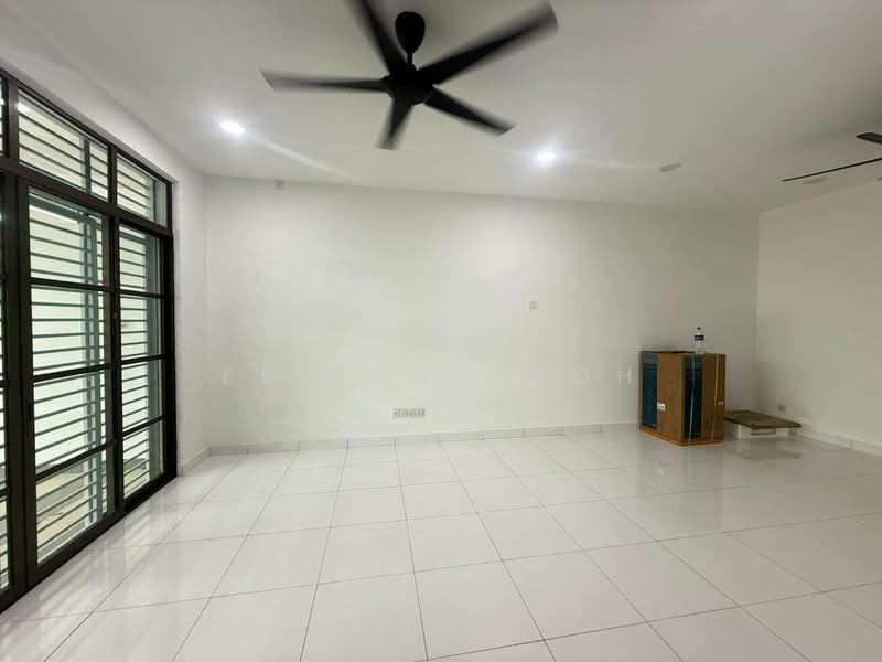 2-storey Terraced House for Sale in Bandar Dato Onn (Tebrau) - Ee Fong Toh - Living Room - PropertyGuru.com.my