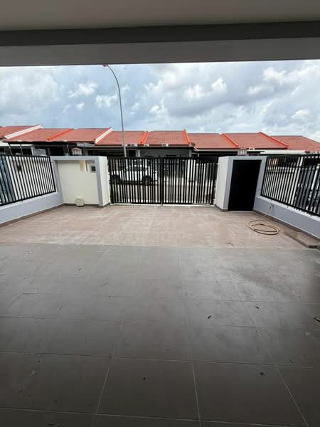 Rumah Teres 1 Tingkat untuk Dijual di Ulu Tiram (Johor) - Desmond Lim - Exterior - PropertyGuru.com.my