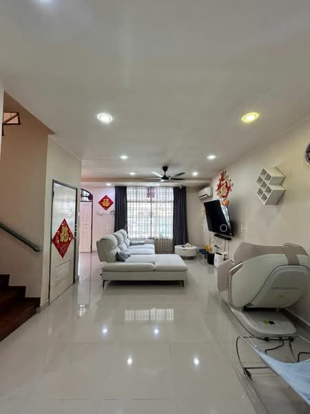 Rumah Teres 2 Tingkat untuk Dijual di Taman Impian Emas (Skudai) - Ee Fong Toh - Living Room - PropertyGuru.com.my
