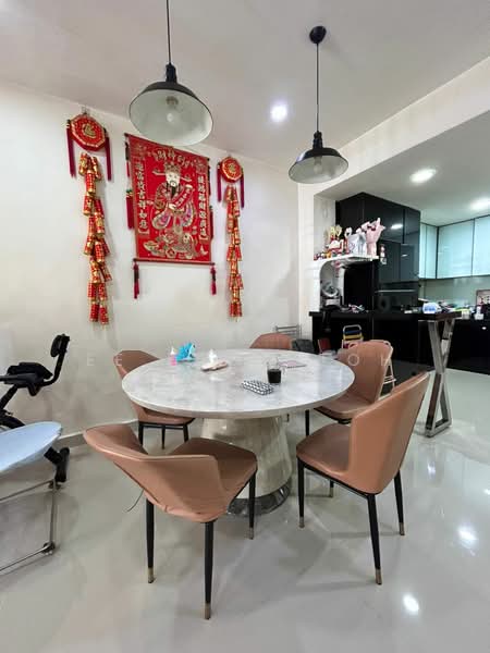 Rumah Teres 2 Tingkat untuk Dijual di Taman Impian Emas (Skudai) - Ee Fong Toh - Dining Room - PropertyGuru.com.my