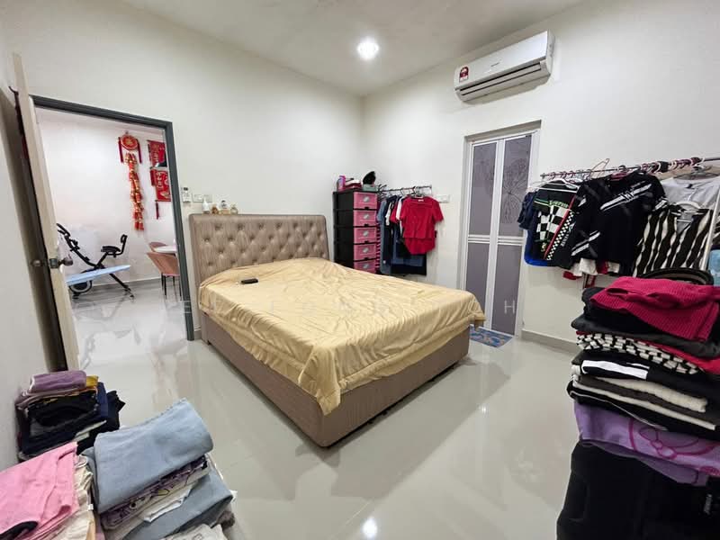 Rumah Teres 2 Tingkat untuk Dijual di Taman Impian Emas (Skudai) - Ee Fong Toh - Bedroom - PropertyGuru.com.my