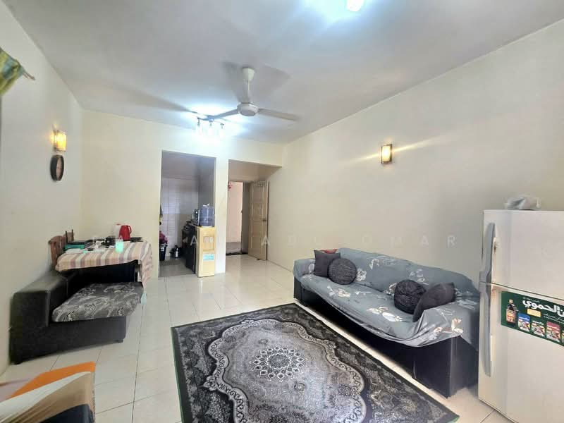 Apartment for Sale at Pangsapuri Permai Puteri - Faisal Abu Omar - Living Room - PropertyGuru.com.my