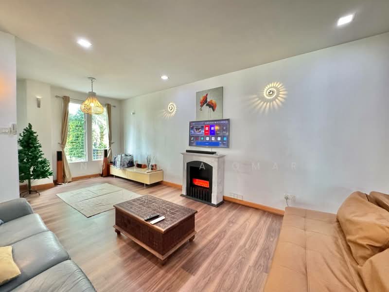 Semi-Detached House for Sale in Shah Alam (Selangor) - Nur Alia Omar - Living Room - PropertyGuru.com.my