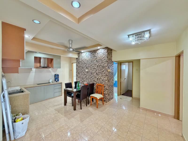 Apartment for Sale at Sri Kristal - Gary Goh - Kitchen - PropertyGuru.com.my