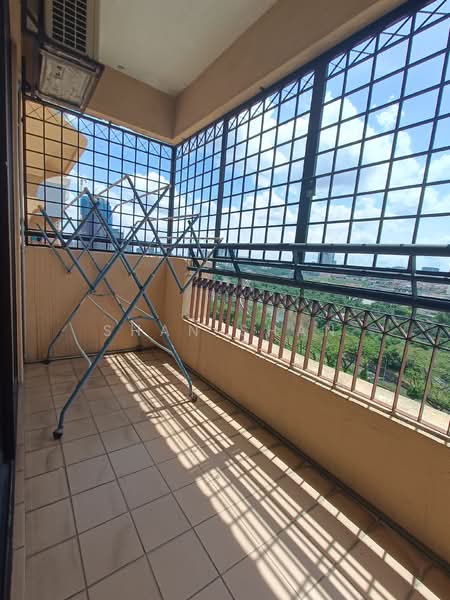 Kondominium untuk Disewa di Vista Komanwel A - Shan Shan - Balcony - PropertyGuru.com.my