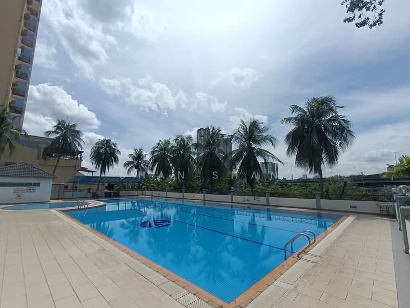 Kondominium untuk Disewa di Vista Komanwel A - Shan Shan - Pool - PropertyGuru.com.my