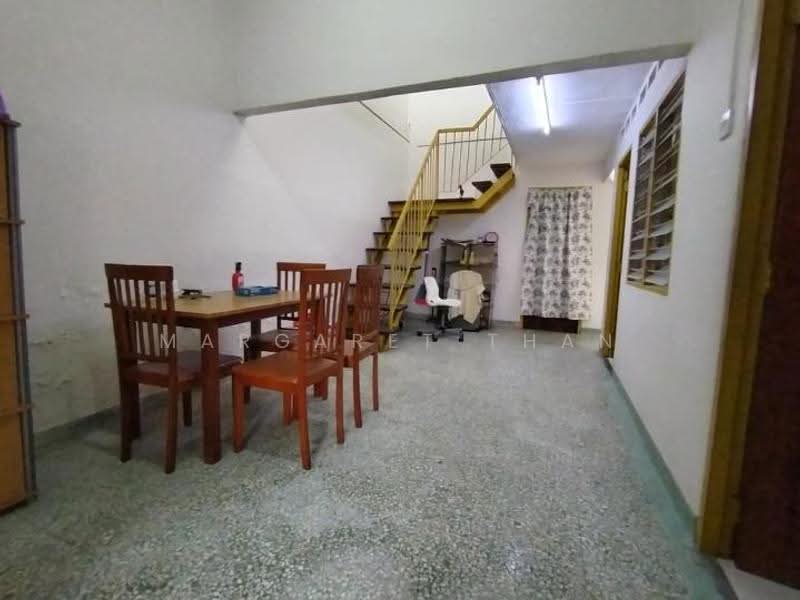 2-storey Terraced House for Sale in Kampung Tunku (Petaling Jaya) - Margaret Than - Dining Room - PropertyGuru.com.my