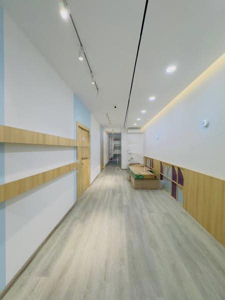 Shop / Office for Sale in Kota Bharu (Kelantan) - Nabila Nazori - Corridor - PropertyGuru.com.my