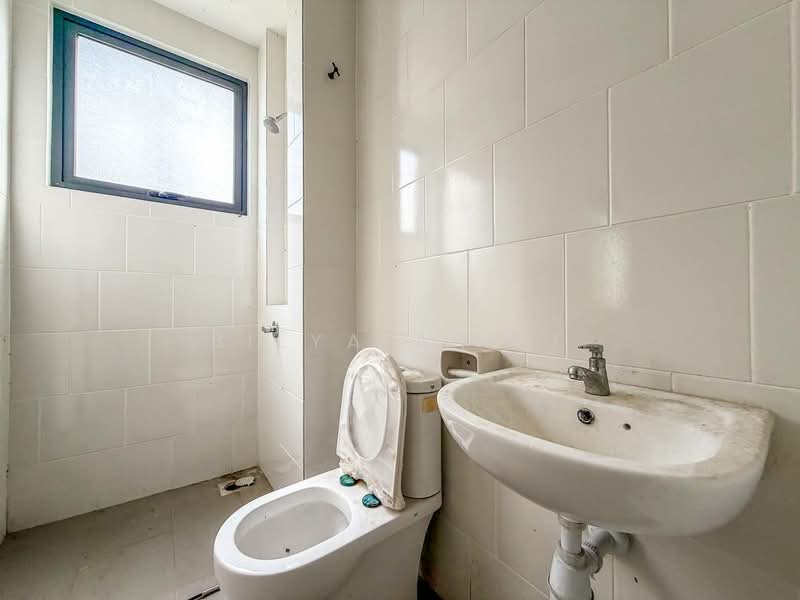 Rumah Teres 2 Tingkat untuk Dijual di Kajang (Selangor) - BILYA ARIFF - Bathroom - PropertyGuru.com.my