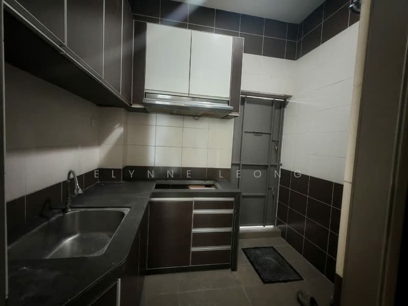 3-storey Terraced House for Rent in Jelutong (Penang) - Elynne Leong - Kitchen - PropertyGuru.com.my