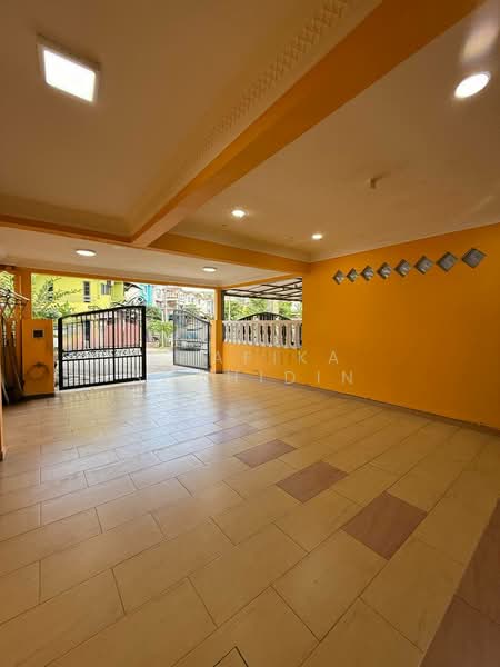 2-storey Terraced House for Sale in Selayang Mulia (Batu Caves) - Shafika Shahidin - PropertyGuru.com.my