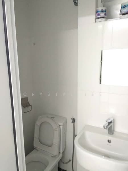Servis Apartment untuk Dijual di Maritime Suite - Crystal Tee - Bathroom - PropertyGuru.com.my