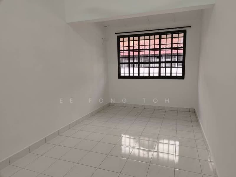1.5-storey Terraced House for Sale in Taman Pelangi Indah (Ulu Tiram) - Ee Fong Toh - Interior - PropertyGuru.com.my