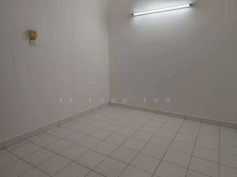 1.5-storey Terraced House for Sale in Taman Pelangi Indah (Ulu Tiram) - Ee Fong Toh - Interior - PropertyGuru.com.my