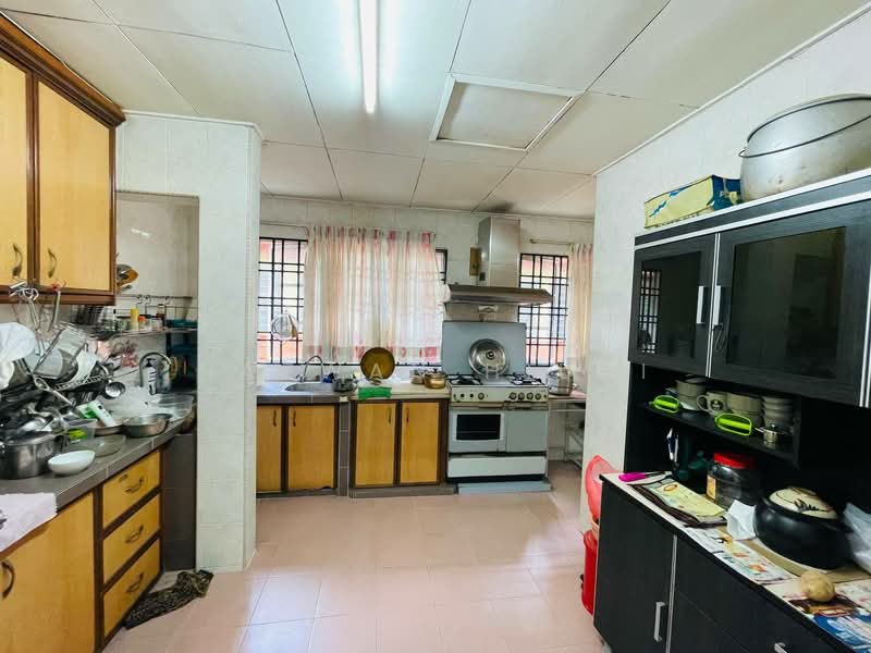 2-storey Terraced House for Sale in Bukit Jelutong (Shah Alam) - Hazwan Hilmi - Kitchen - PropertyGuru.com.my