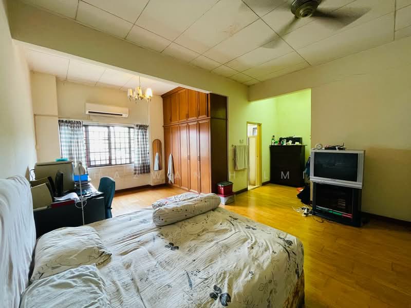 2-storey Terraced House for Sale in Bukit Jelutong (Shah Alam) - Hazwan Hilmi - Bedroom - PropertyGuru.com.my