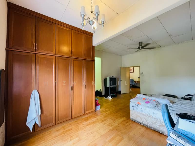 2-storey Terraced House for Sale in Bukit Jelutong (Shah Alam) - Hazwan Hilmi - Bedroom - PropertyGuru.com.my