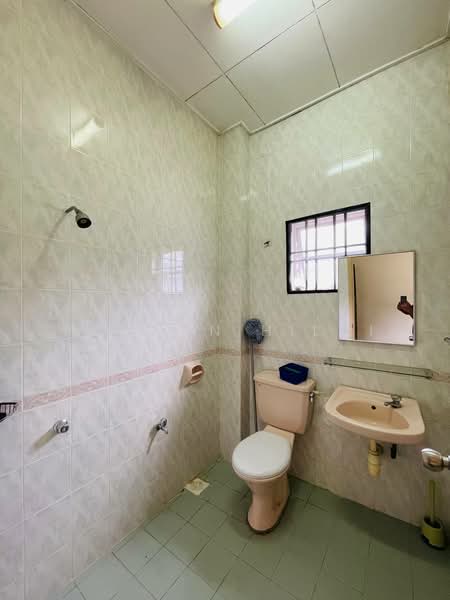 2-storey Terraced House for Sale in Bukit Jelutong (Shah Alam) - Hazwan Hilmi - Bathroom - PropertyGuru.com.my