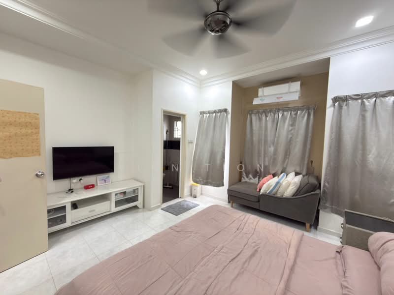 Rumah Teres 2 Tingkat untuk Dijual di Taman Setia Indah (Tebrau) - Vion Tion - Bedroom - PropertyGuru.com.my