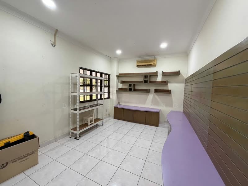 Bungalow for Rent in Bandar Putra (Kulai) - Daniel Yong - Interior - PropertyGuru.com.my