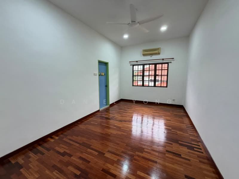 Bungalow for Rent in Bandar Putra (Kulai) - Daniel Yong - Interior - PropertyGuru.com.my