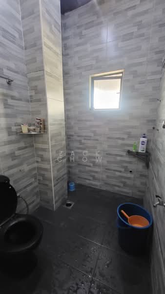 Rumah Teres 2 Tingkat untuk Dijual di Taman Desa Cemerlang (Ulu Tiram) - Zack Chow - Bathroom - PropertyGuru.com.my