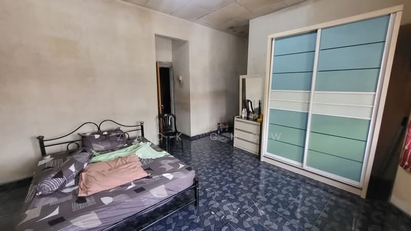 Rumah Teres 2 Tingkat untuk Dijual di Taman Desa Cemerlang (Ulu Tiram) - Zack Chow - Bedroom - PropertyGuru.com.my