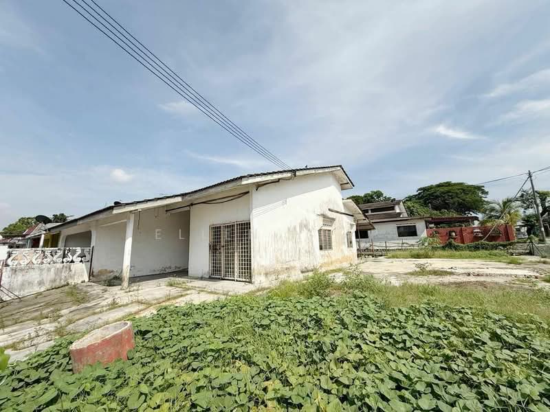 Rumah Teres 1 Tingkat untuk Dijual di Johor Bahru (Johor) - Ellen Yeap - Exterior - PropertyGuru.com.my