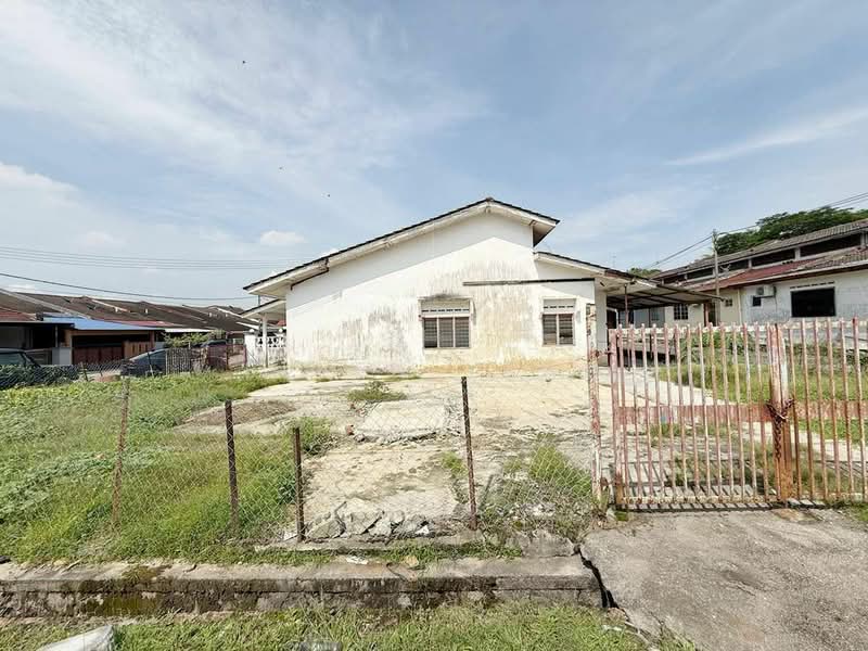 Rumah Teres 1 Tingkat untuk Dijual di Johor Bahru (Johor) - Ellen Yeap - Exterior - PropertyGuru.com.my
