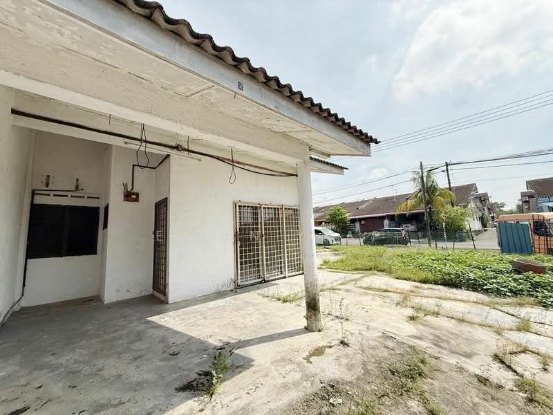 Rumah Teres 1 Tingkat untuk Dijual di Johor Bahru (Johor) - Ellen Yeap - Exterior - PropertyGuru.com.my