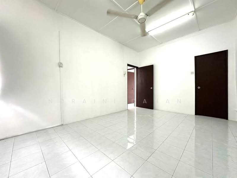 Rumah Teres 2 Tingkat untuk Dijual di Taman Cheras Awana (Cheras) - Noraini Dahan - Interior - PropertyGuru.com.my